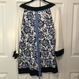 Chico’s Long Sweater 3/4 Sleeve. Zipper in back!